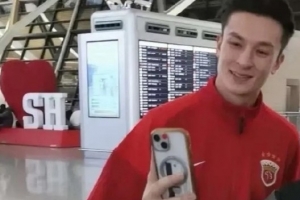 博主：安永佳、岳鑫、张源、卢永涛、刘祝润跟随海港前往迪拜冬训